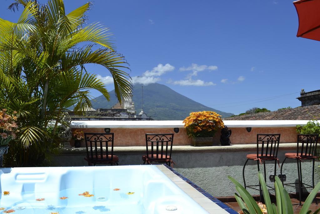 D'Leyenda Hotel Antigua Zewnętrze zdjęcie