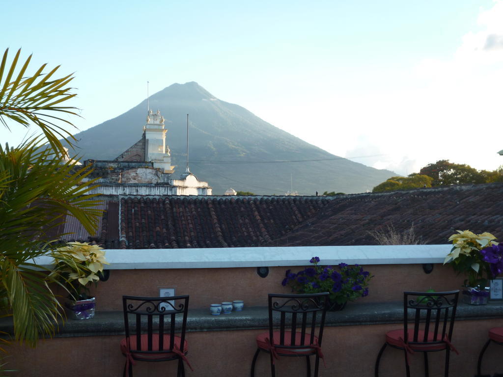 D'Leyenda Hotel Antigua Zewnętrze zdjęcie