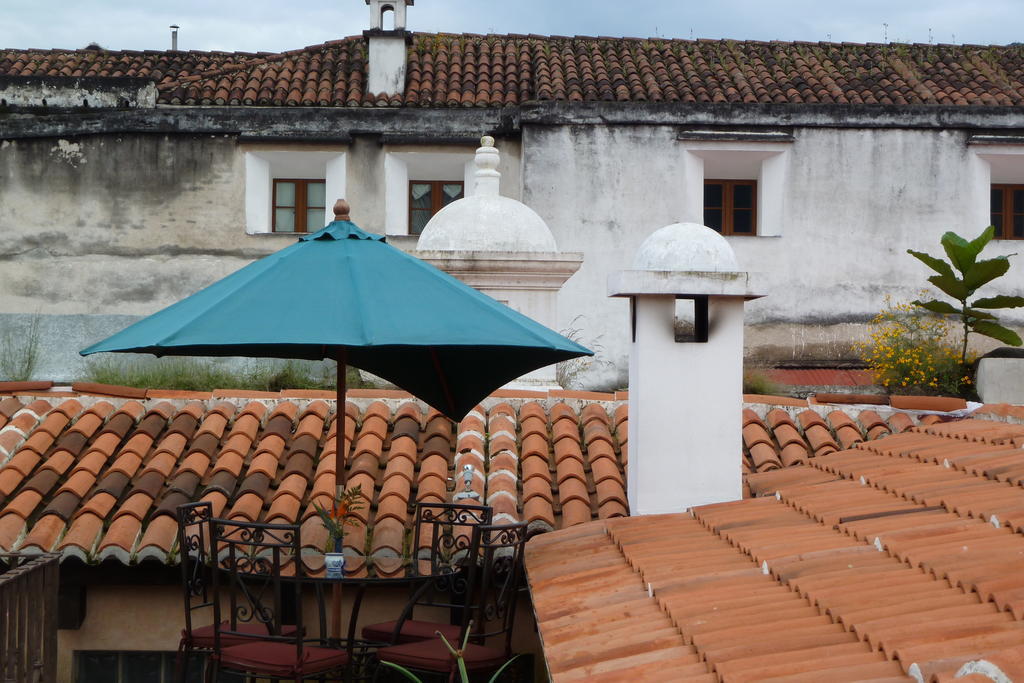 D'Leyenda Hotel Antigua Zewnętrze zdjęcie