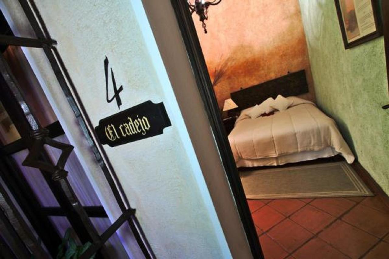 D'Leyenda Hotel Antigua Zewnętrze zdjęcie