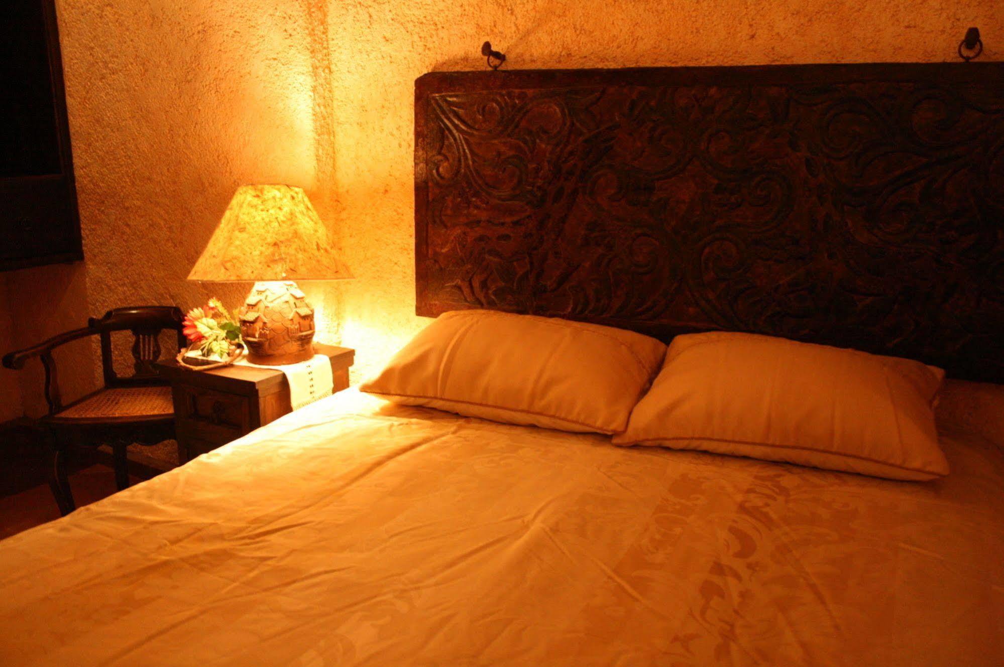 D'Leyenda Hotel Antigua Zewnętrze zdjęcie