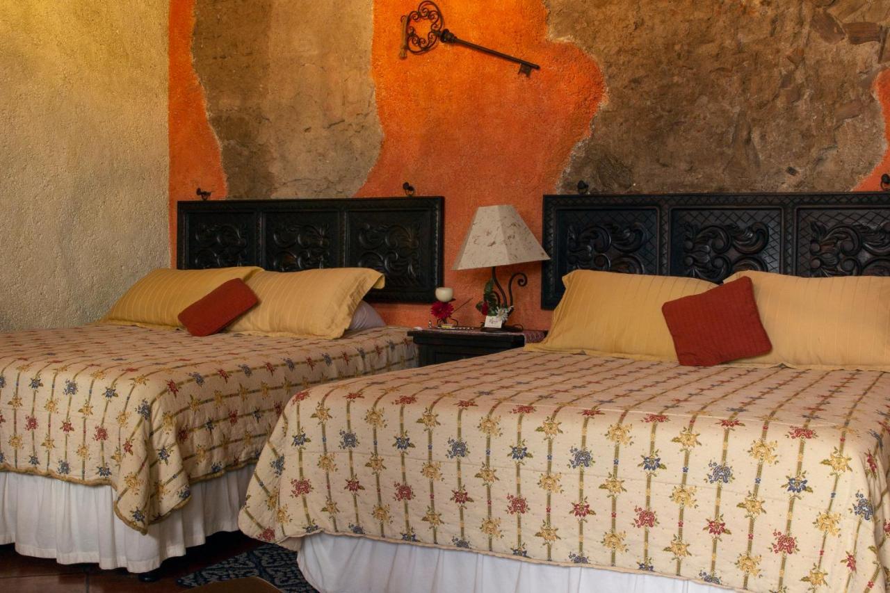 D'Leyenda Hotel Antigua Zewnętrze zdjęcie