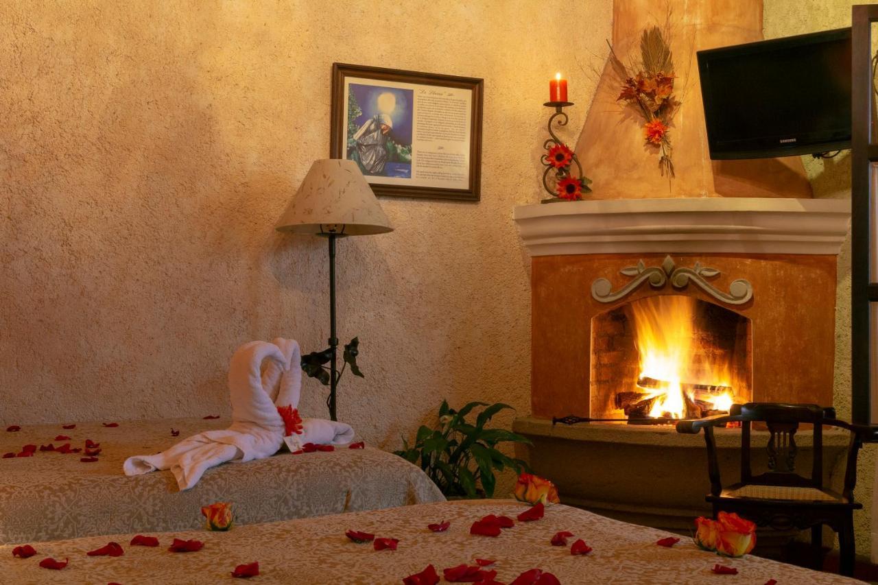 D'Leyenda Hotel Antigua Zewnętrze zdjęcie