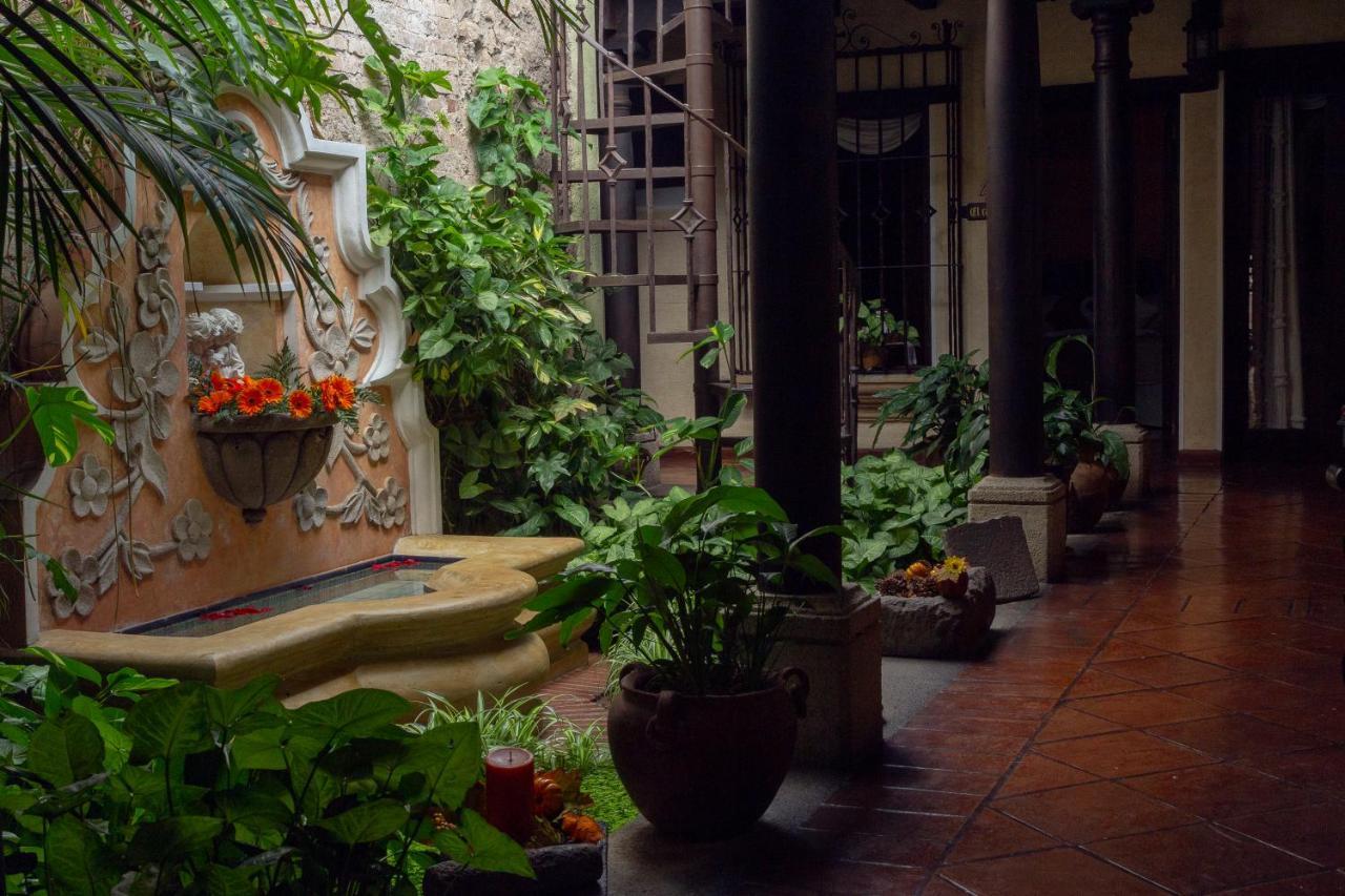 D'Leyenda Hotel Antigua Zewnętrze zdjęcie